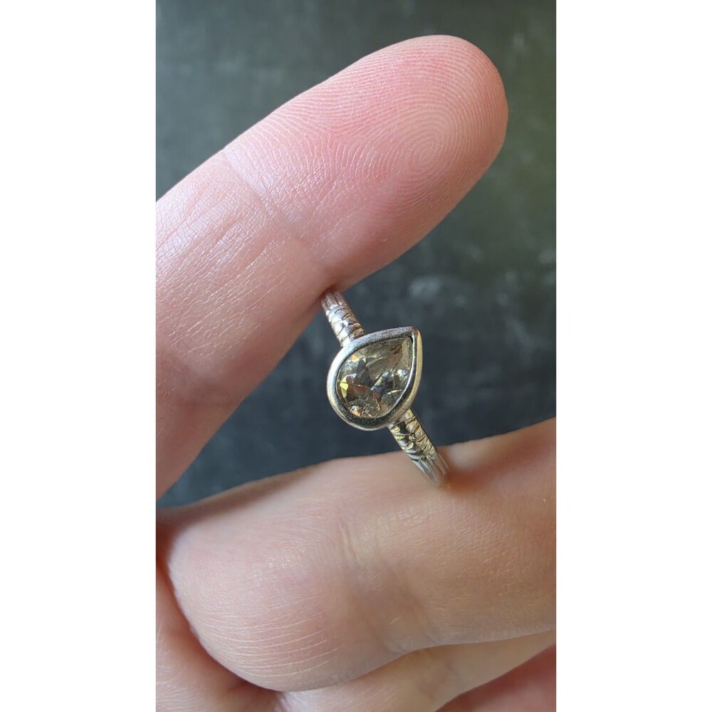 925 Sterling Silver CZ Ring Size US 8.5 Vintage